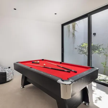 Villa Luxury Sandorin With Heated Pool, Jacuzzi & Sauna